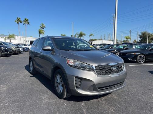 2019 Kia Sorento LX