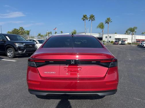 2025 Honda Accord Sport SE 1.5T