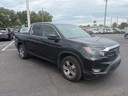 Crystal Black Pearl 2024 Honda Ridgeline RTL