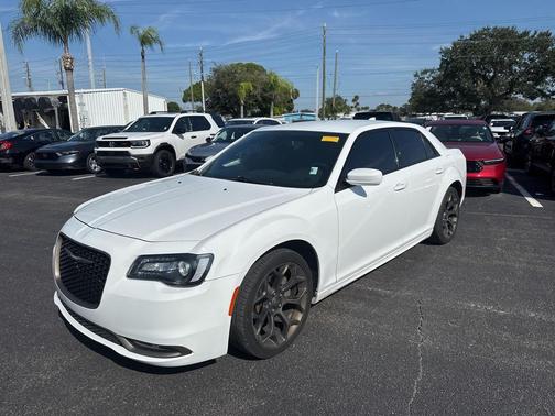 2018 Chrysler 300 S