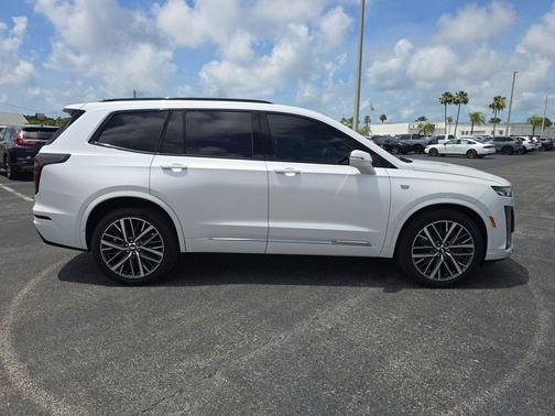 Crystal White Tricoat 2024 Cadillac XT6 Sport AWD