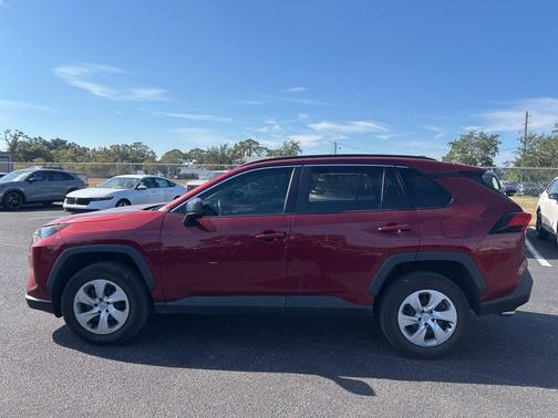 2019 Toyota RAV4 LE