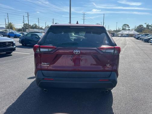 2019 Toyota RAV4 LE