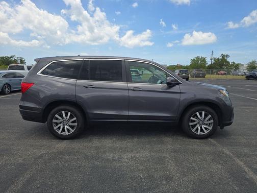 Lunar Silver Metallic 2020 Honda Pilot 2WD EX