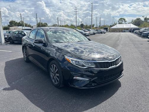 2019 Kia Optima LX