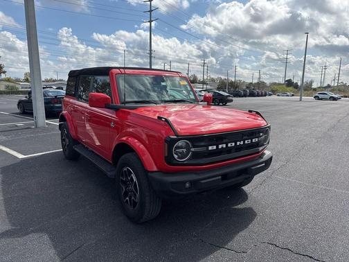 2023 Ford Bronco Outer Banks