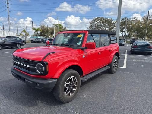 2023 Ford Bronco Outer Banks
