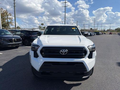 2025 Toyota Tacoma SR