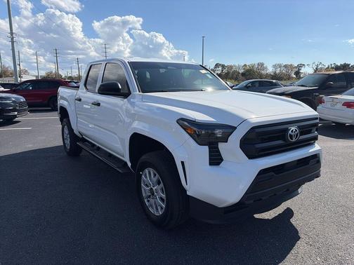 2025 Toyota Tacoma SR