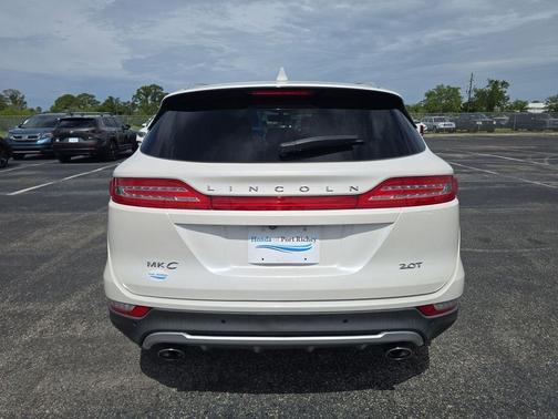 White Platinum Metallic Tri-Coat 2017 Lincoln MKC Select