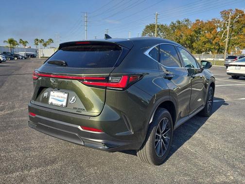 2025 Lexus NX 350h Premium