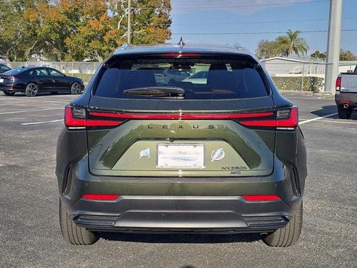 2025 Lexus NX 350h Premium