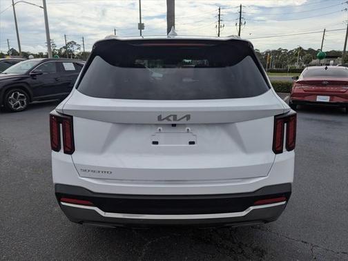 2024 Kia Sorento S