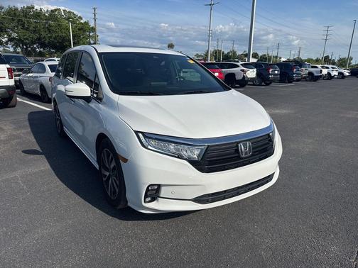 Platinum White Pearl 2022 Honda Odyssey Touring