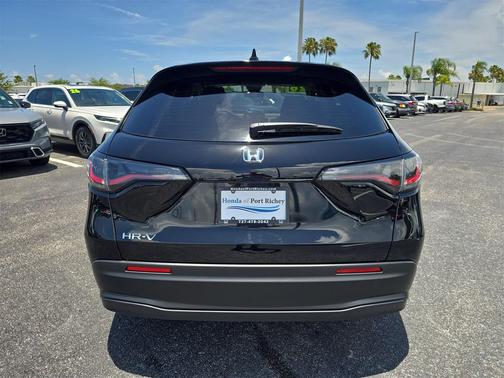 2026 Honda HR-V LX