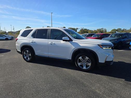 2023 Honda Pilot 2WD EX-L 8 Passenger