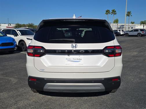 2023 Honda Pilot 2WD EX-L 8 Passenger