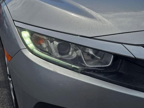 Silver Metallic 2017 Honda Civic LX