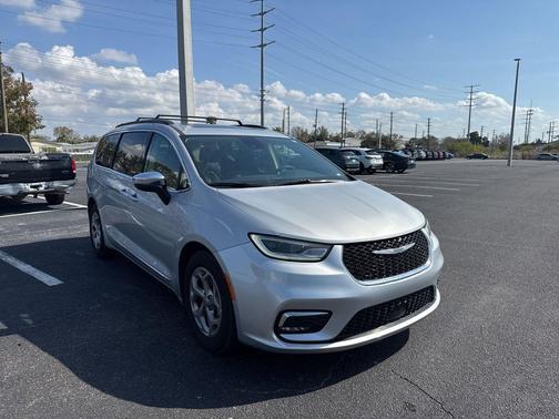 2023 Chrysler Pacifica Limited