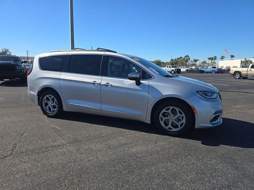 2023 Chrysler Pacifica Limited