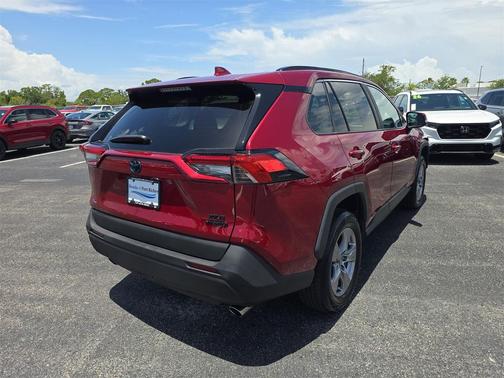 2023 Toyota RAV4 Hybrid XLE