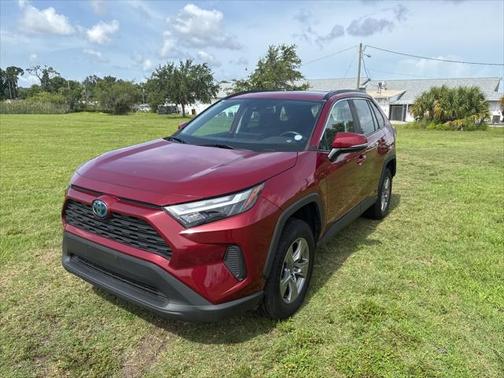 2023 Toyota RAV4 Hybrid XLE