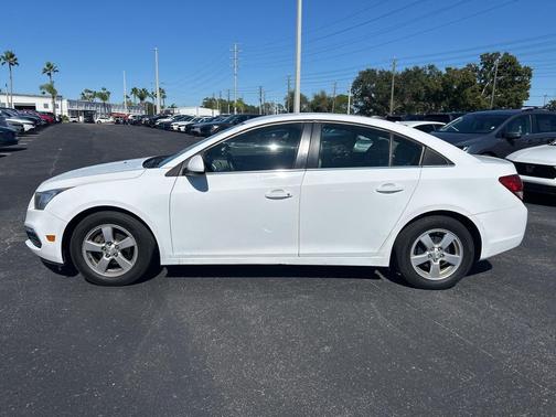 2015 Chevrolet Cruze 1LT