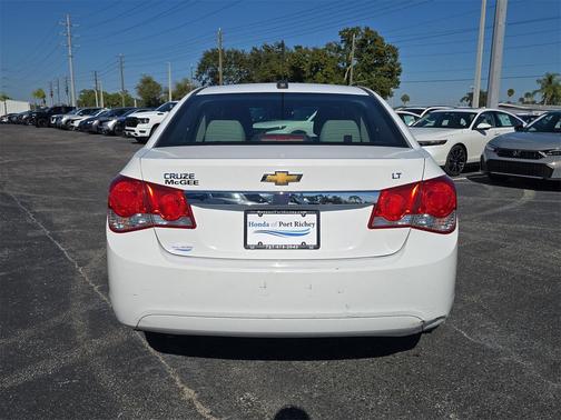 2015 Chevrolet Cruze 1LT