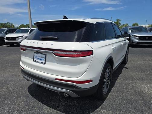 2022 Lincoln Corsair Standard