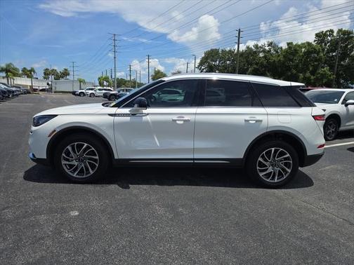 2022 Lincoln Corsair Standard