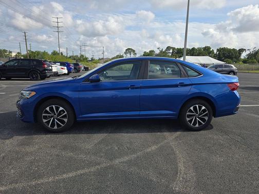 Rising Blue Metallic 2023 Volkswagen Jetta 1.5T S