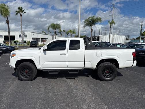 2023 Toyota Tacoma SR