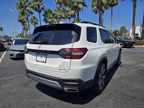 2025 Honda Pilot Elite