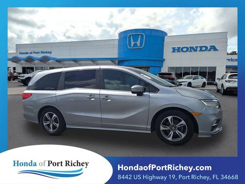 Lunar Silver Metallic 2018 Honda Odyssey Touring
