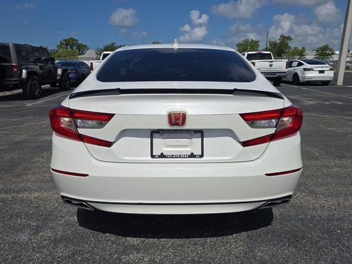 Platinum White Pearl 2018 Honda Accord EX-L 2.0T