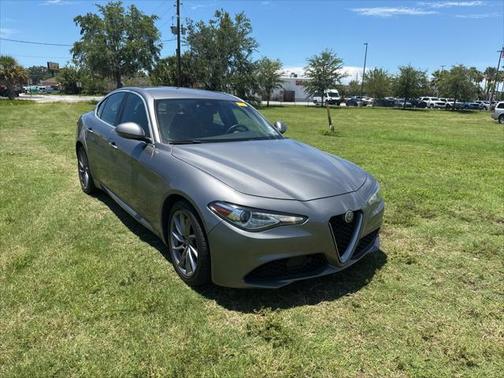 2017 Alfa Romeo Giulia Base