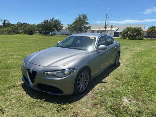 2017 Alfa Romeo Giulia Base