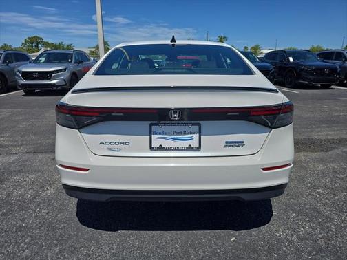 2023 Honda Accord Hybrid Base