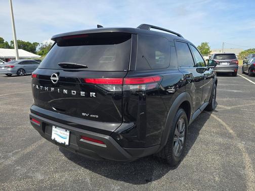 Super Black 2024 Nissan Pathfinder SV 4WD