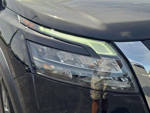 Super Black 2024 Nissan Pathfinder SV 4WD