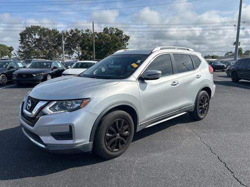 2017 Nissan Rogue SV