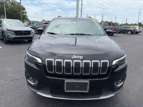Diamond Black Crystal Pearlcoat 2019 Jeep Cherokee Limited