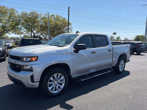 Silver Ice Metallic 2022 Chevrolet Silverado 1500 Custom