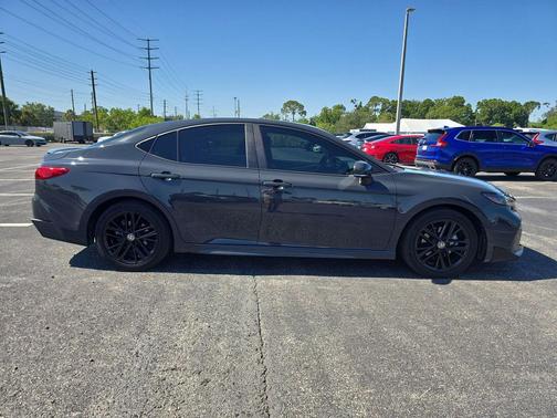 Underground 2025 Toyota Camry SE