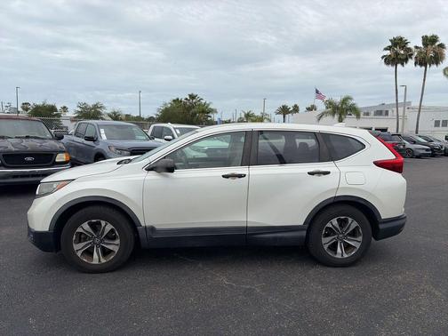 White Diamond Pearl 2018 Honda CR-V LX