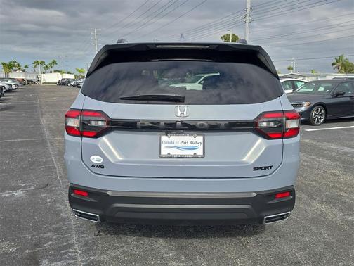 2023 Honda Pilot AWD Sport