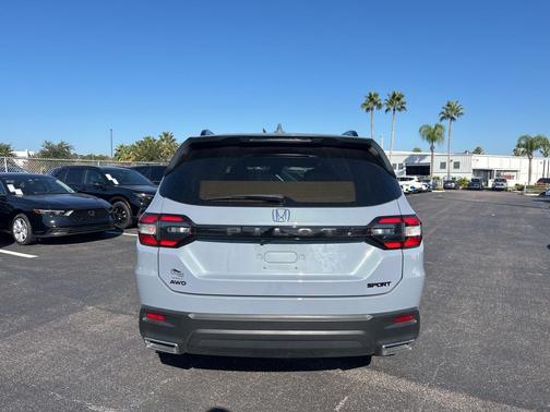 2023 Honda Pilot AWD Sport