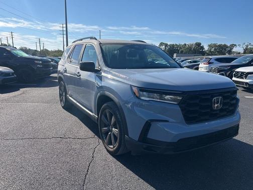 2023 Honda Pilot AWD Sport