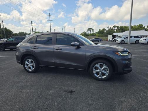 Modern Steel Metallic 2023 Honda HR-V LX