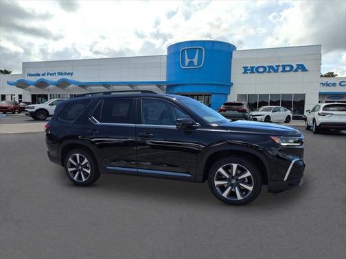 2025 Honda Pilot Touring 8-Passenger